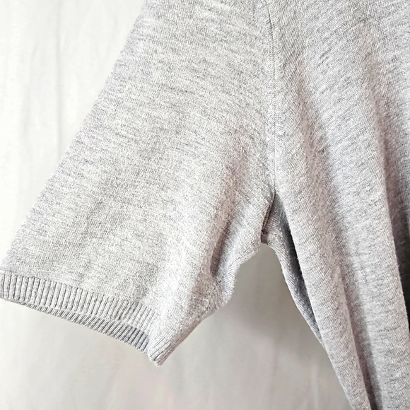 Chaus Grey Sweater Size Medium - Picture 4 of 8